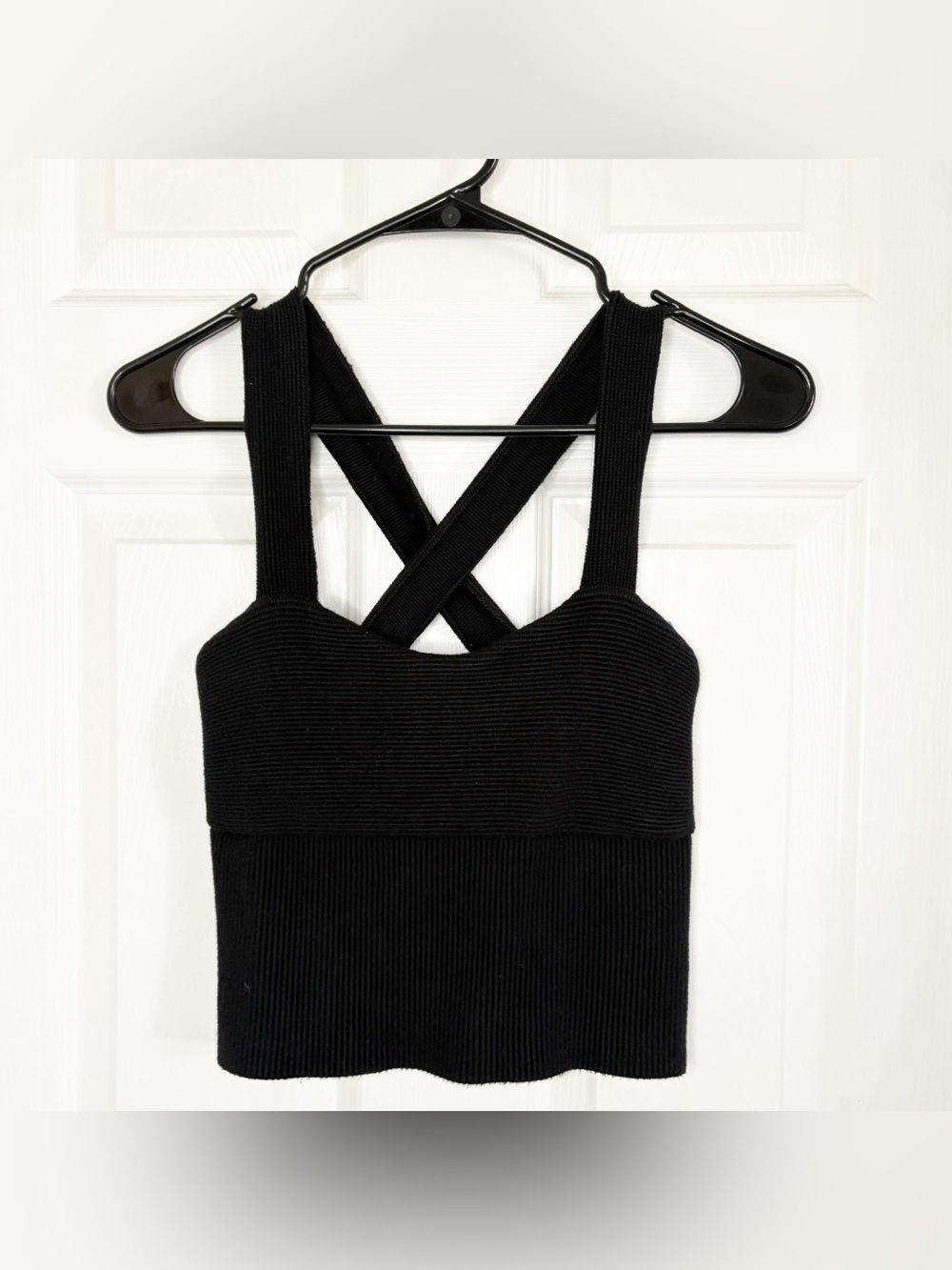 Abercrombie Black Ribbed Cross-Back Crop Tank Top